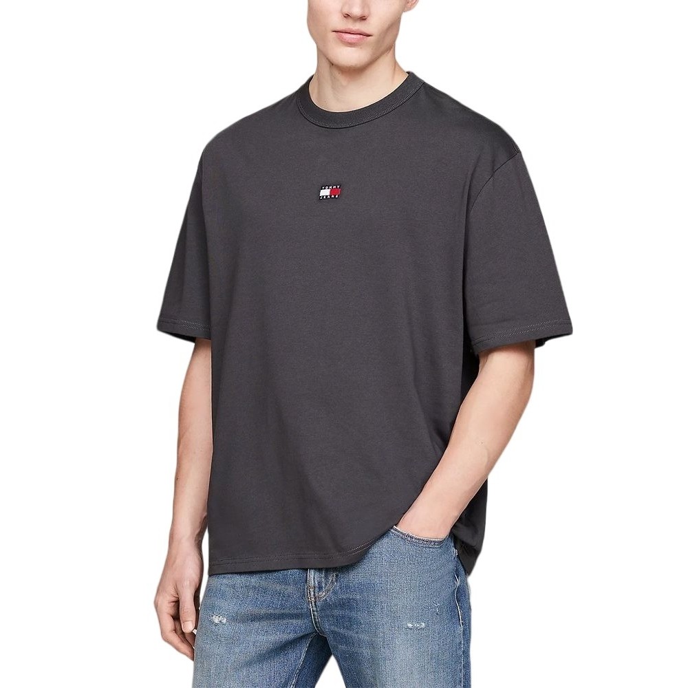 TOMMY JEANS RLX BADGE TEE T-SHIRT ΜΠΛΟΥΖΑ ΑΝΔΡΙΚΗ GREY