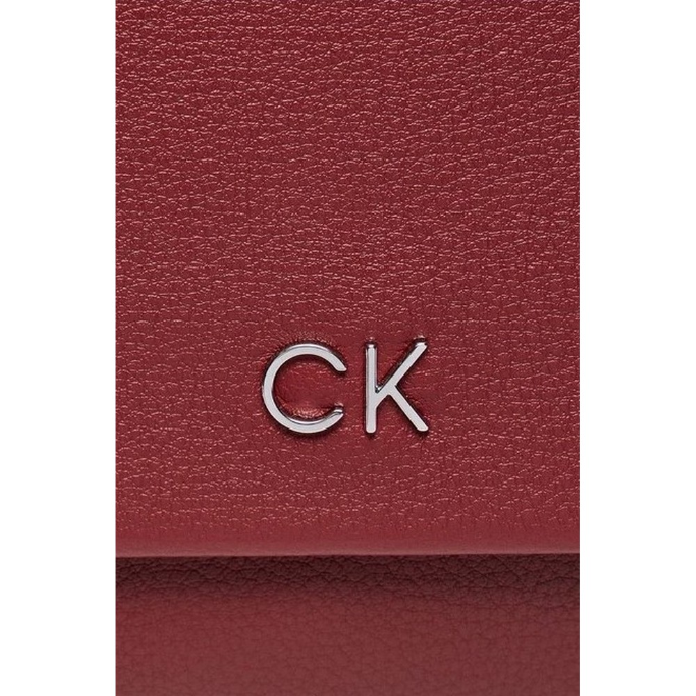 CALVIN KLEIN DAILY SHOULDER BAG PEBBLE RED