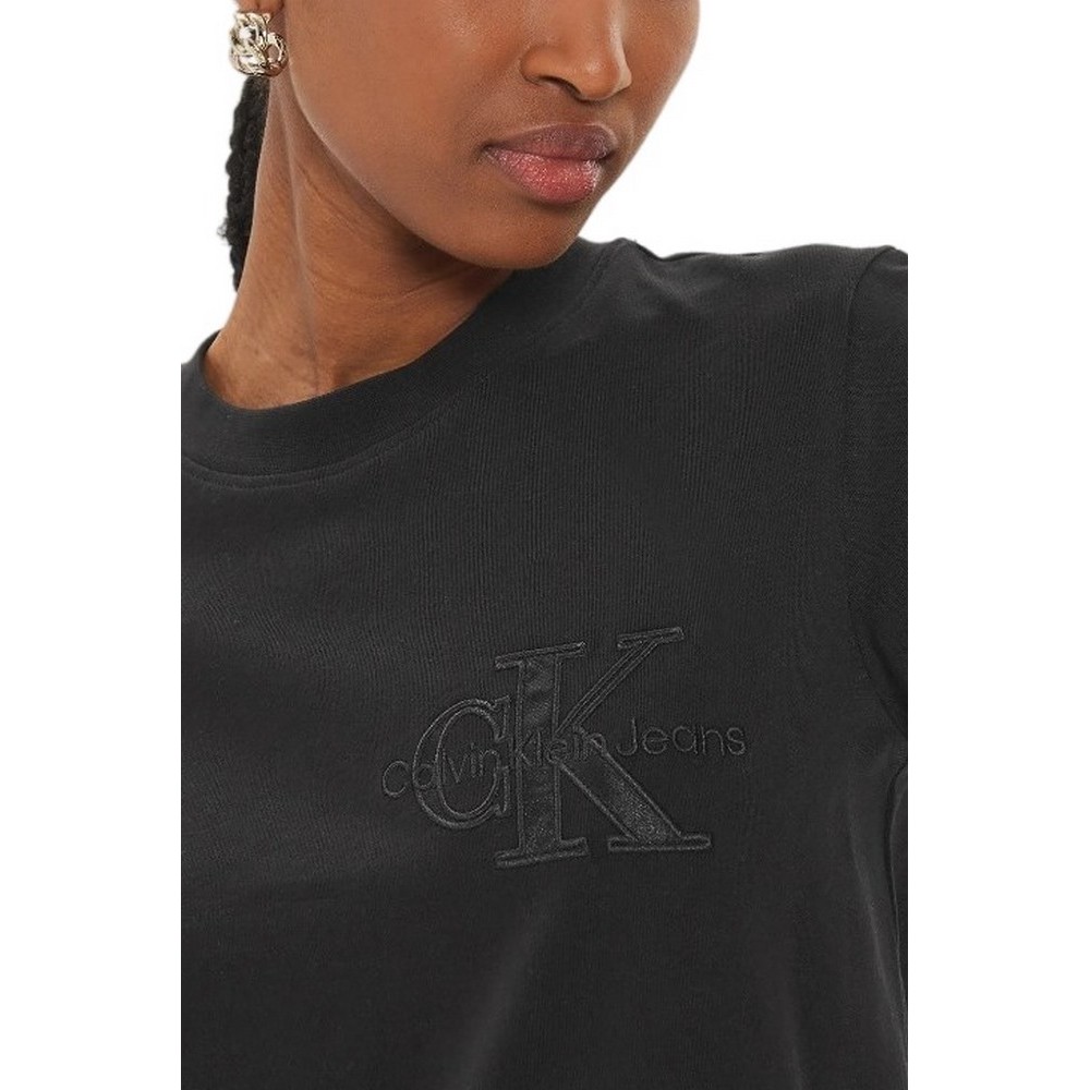 CALVIN KLEIN JEANS SATIN APPLIQUE REGULAR T-SHIRT ΜΠΛΟΥΖΑ ΓΥΝΑΙΚΕΙΑ BLACK