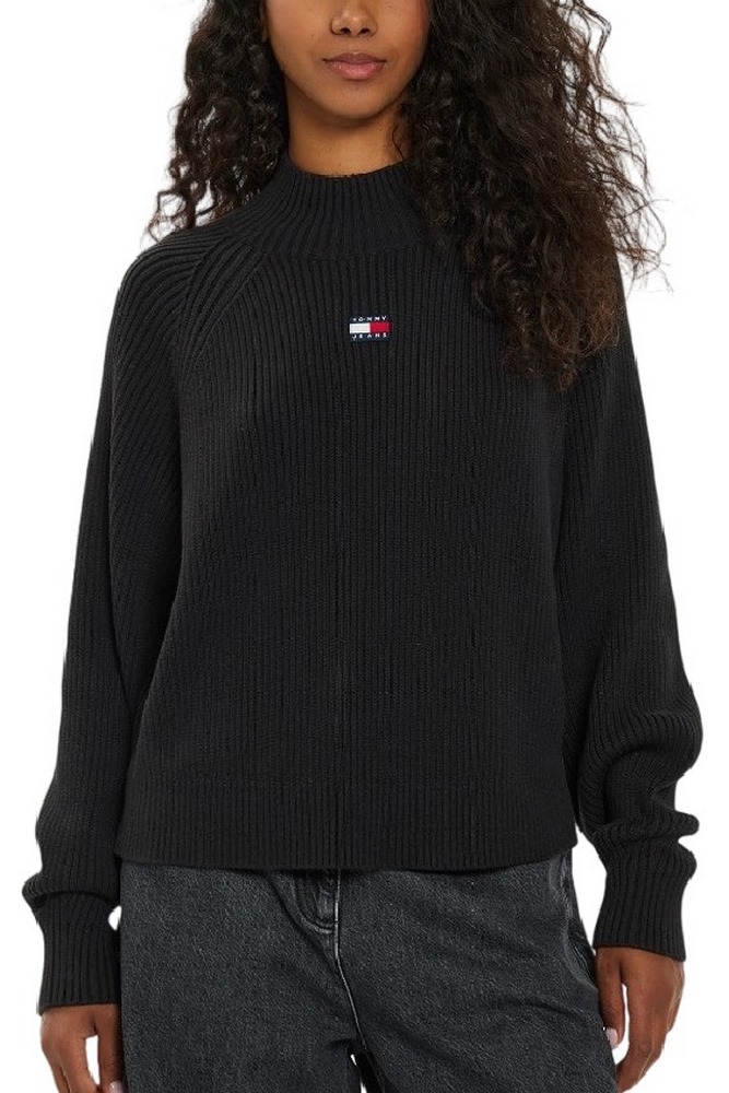 TOMMY JEANS BADGE MOCKNECK SWEATER ΜΠΛΟΥΖΑ ΠΛΕΚΤΗ ΓΥΝΑΙΚΕΙΑ BLACK