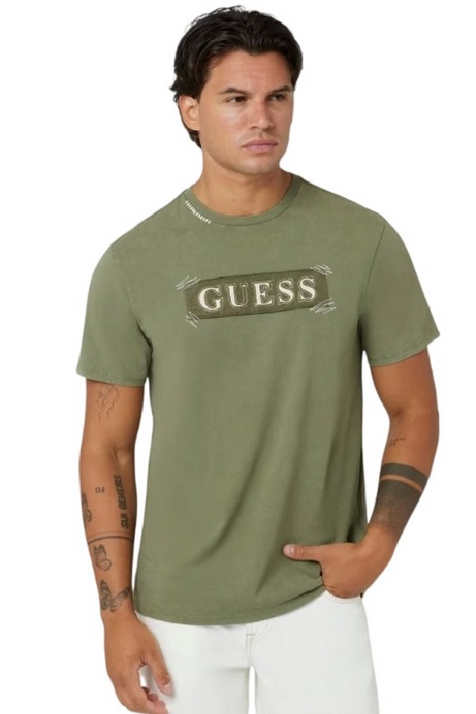 GUESS APPLIQU T-SHIRT M4BI60K9RM1 ΜΠΛΟΥΖΑ ΑΝΔΡΙΚΗ KHAKI