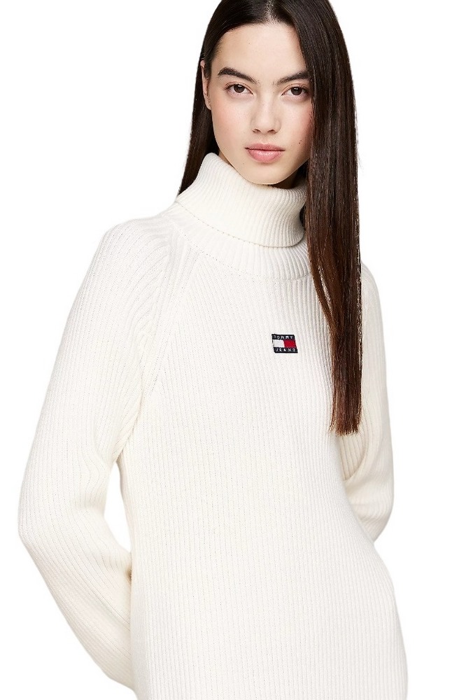 TOMMY JEANS MOCKNECK BADGE SWEATER DRESS ΦΟΡΕΜΑ ΓΥΝΑΙΚΕΙΟ OFF WHITE